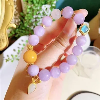 สร้อยข้อมือคริสตัลสีม่วง